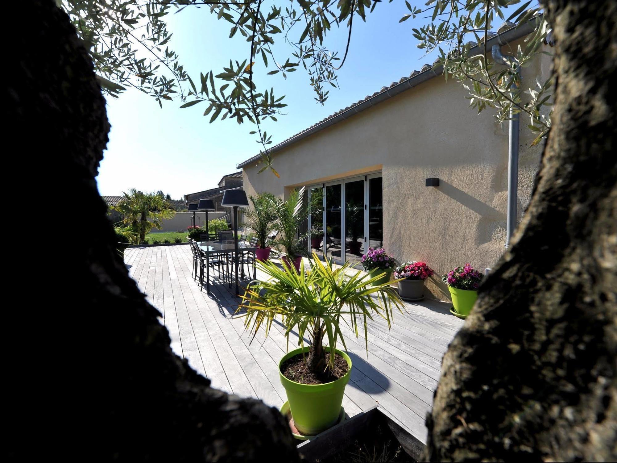 Logis- Hotel Spa Restaurant L'Epicurial Saint-Pey-de-Castets Exterior foto